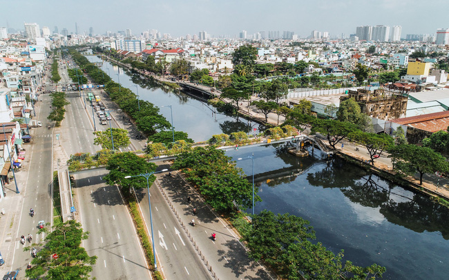 Hai 'ngòi nổ' kích hoạt thị trường bất động sản phía Tây Sài Gòn năm 2018